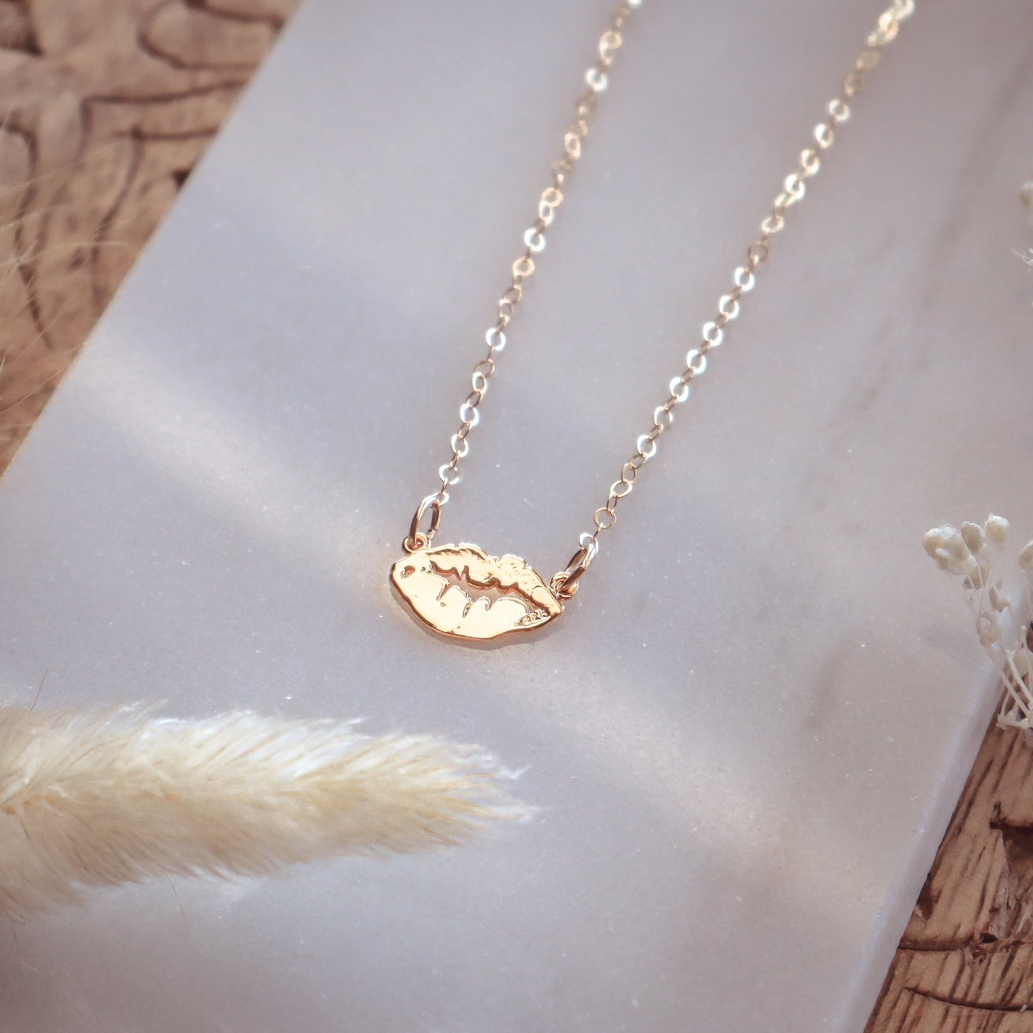 S.W.A.K. Necklace | Gold